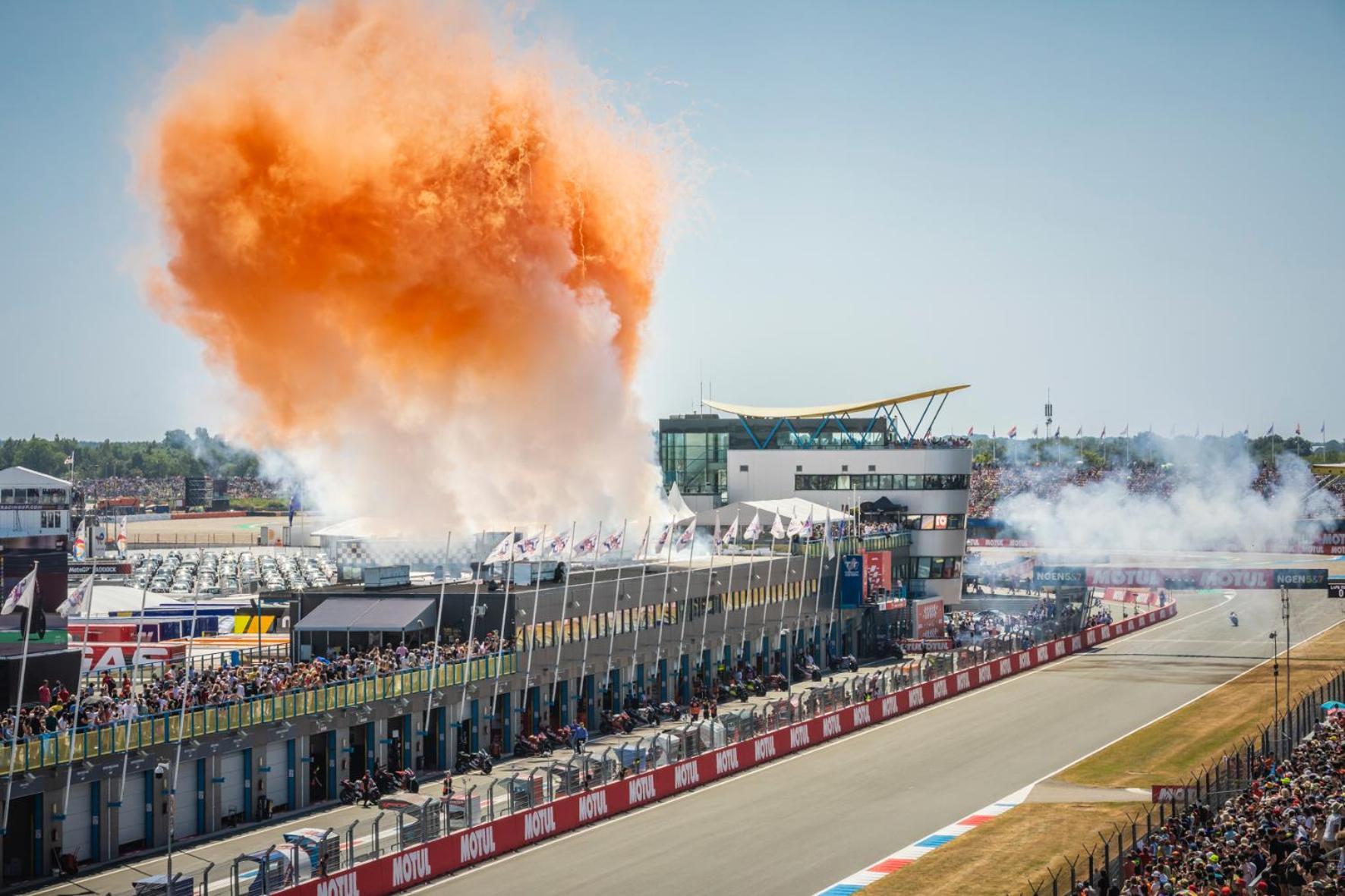 100 Jaar Tt Circuit Assen 2025 Glamping Incl Stroom מראה חיצוני תמונה
