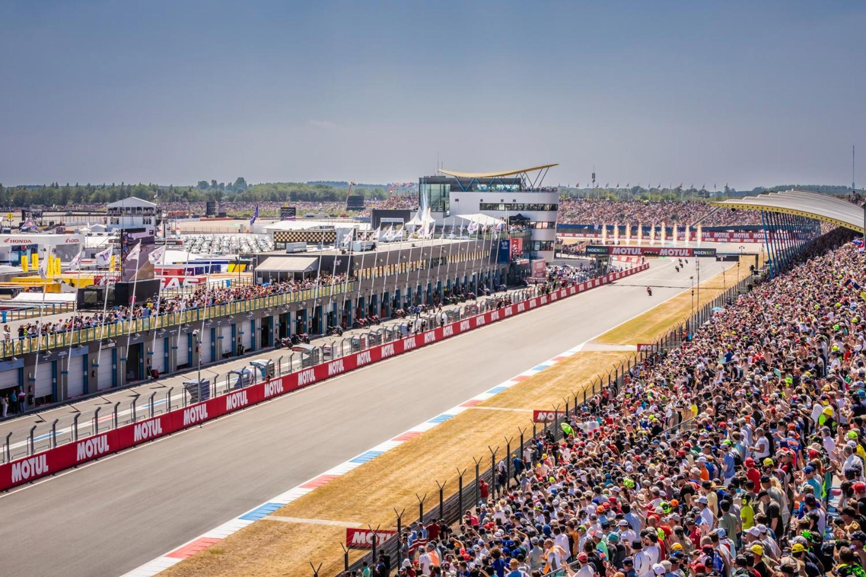 100 Jaar Tt Circuit Assen 2025 Glamping Incl Stroom מראה חיצוני תמונה